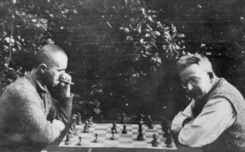 brecht_chess_1